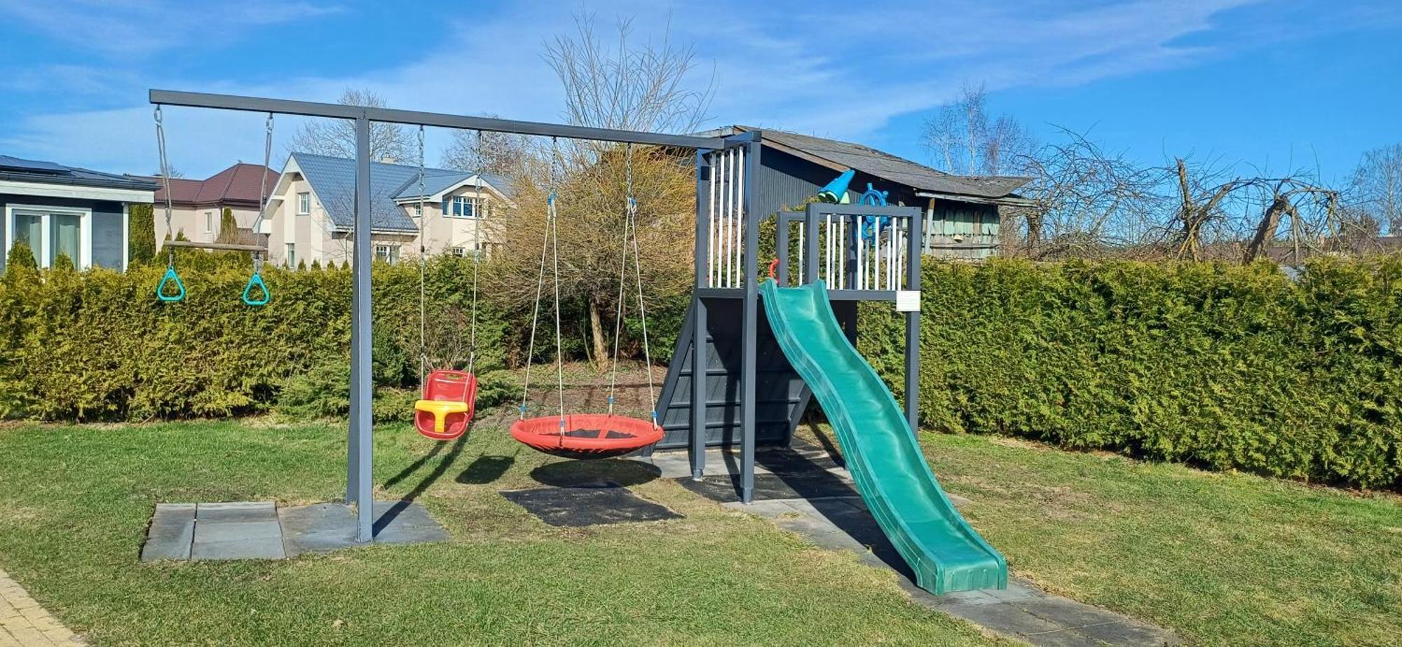 Willa Family Garden House With Free Private Parking & Playground Ryga Zewnętrze zdjęcie
